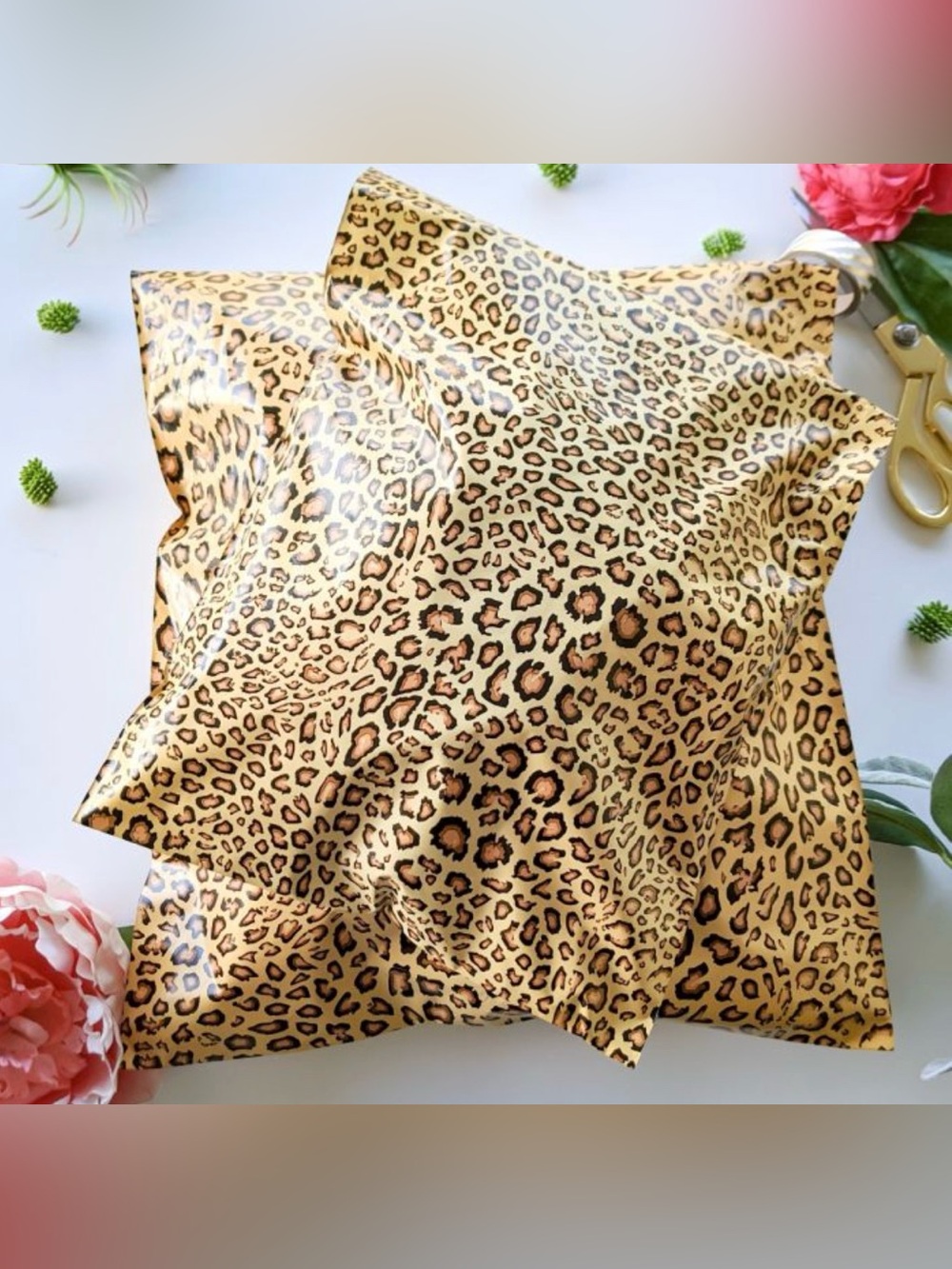 30 10” x 13” Cheetah Poly Mailers